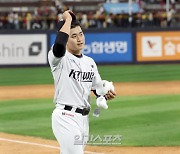 [포토] 박영현, MVP 인사