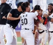 '극적인 명승부' KT위즈, LG트윈스에 6-5로 승리...승부는 원점으로