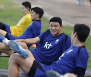 손흥민 빠진 축구대표팀 주장은 김민재…요르단서 첫 완전체 훈련