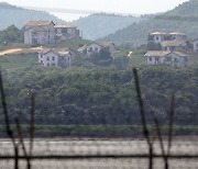 남측 연결 도로·철길 끊고 요새화하겠다는 北…두 국가 유지 및 탈북자 감시 강화 의도