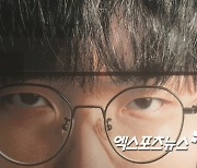 '10년 외길을 기념하는 특별한 공간'…'페이커X스틸러' 팝업스토어 [덕지순례]