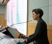 [포토] 기조발언하는 강희경 서울대의대 교수비대위원장