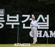 [STN포토]지한솔, 스폰서대회에서 잘할게요