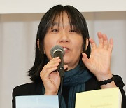 “오늘부터 ‘문송합니다’ 금지”… 국문과 출신 한강 쾌거에 네티즌 반응