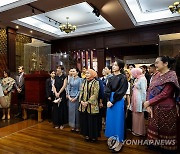 김건희 여사, 아세안 정상회의 배우자 공식 프로그램 참석