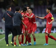 '다 잡았던 승리 놓친 벤투 감독' 북한, 한광성 PK 실축으로 뒤지다 UAE와 극적 1-1 무승부