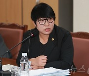 "나눔 정신 기리는 김만덕 수상자, 과거 경제범죄 유죄"