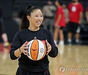 [WNBA] ‘아시아계 미국인 최초’ 나탈리 나카세, 신생팀 골든스테이트 감독 선임