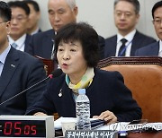 “우리 국민을 개돼지만도 못하게 생각”…‘뭇매’ 동북아 이사장 발언, 뭐길래