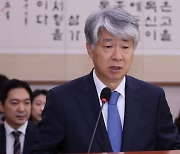 이재명 "탄핵 얘기 안 했다"더니…민주당, 헌재 국감서 "대통령 탄핵 사유"