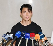 'A매치 데뷔골' 오현규 "그간 쉽지 않은 시간…데뷔골 넣어 행복해"