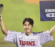 [포토S] 임찬규, 준플레이오프 MVP