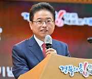 이철우 경북도지사 "대구경북행정통합 중재안 깊이 검토"