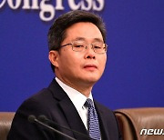 [속보] 중국 재정부장 "정부부채 크게 늘리고 특별국채 발행할 것"