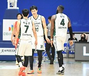 [KBL 컵대회] ‘4명 두 자릿수 득점’ DB, 현대모비스 제압하며 결승 진출