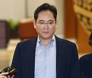 '삼성 위기론' 해법 묻자... 이재용 회장 '묵묵부답'