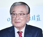 “의사 강력 권고” 89세 이순재 건강 악화 진행형…연극 추가 취소+회복 결정[이슈와치]