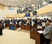 "합법적 권한" vs "경솔한 판단"…세종시의회 여야 비난전