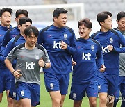 이라크전 앞두고 훈련하는 축구 국가대표팀 선수들