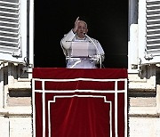 VATICAN ANGELUS PRAYER