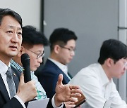 산업장관 “체코원전이 덤핑이면, 삼성·LG 수출도 덤핑이라는 얘기”