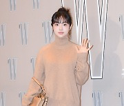 [TD포토] 김혜준 '시스루 스커트'