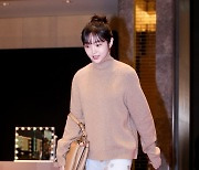 [ET포토] 김혜준, '시스루 스커트에 반바지'