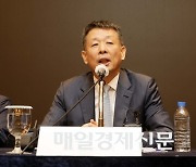 MBK, 이사회 장악 나설듯… PEF 경영 시험대 된 고려아연