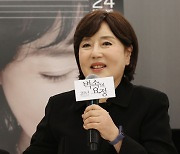 ‘벽 속의 요정’ 20주년 무대 서는 김성녀 “연극배우로 위상 찾아준 고마운 작품”