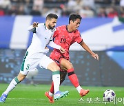 한국, 오세훈 선제골로 이라크에 1-0 리드