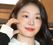 '곰신♥' 김연아, 사랑스러운 볼 하트