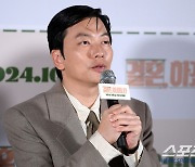 [포토] 이동휘 '믿고 보는 생활 연기'