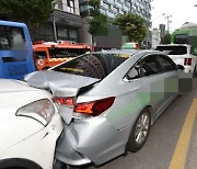 한국외대 정문서 차량 5대 연쇄추돌로 8명 부상…급발진 주장