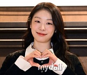 [MD포토] 김연아 '연아표 하트'