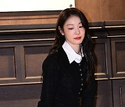 김연아, 불 앞에서 의상 체크[포토엔HD]