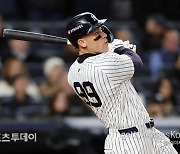 '저지 PS 첫 홈런' 양키스, 클리블랜드에 6-3 승리…ALCS 2연승