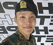 제이홉, 군인에서 다시 BTS로…미담만 가득했던 '군 복무'[이슈S]