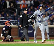 '오타니 쐐기 3점포' 다저스, NLCS 3차전서 메츠 제압…2승1패