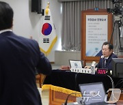 [국감초점]"오빠 정권, 명태균 수사하라" vs "저주 퍼부으며 검찰 압박"