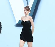 [E포토] 르세라핌 김채원, '눈길 잡는 블랙 미니 드레스'