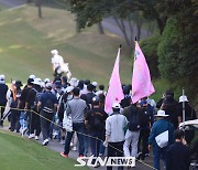 [STN포토]윤이나, 지금은 이나시대