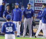 '이정도면 천적' 김윤수, '타점왕 오스틴'과의 삼세번 맞대결서 모두 웃다