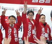 ‘부산 지켰다’… 당내 입지 굳힌 韓, ‘용산 압박’ 가속도