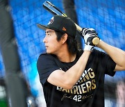 "이정후, MLB 데뷔 시즌 처참했어"…美 언론의 혹평, 그러나 반등 기대