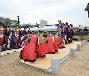 김해서 가락국 시조대왕 추향대제 봉행…전국서 2천여명 모여