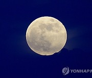 Myanmar Supermoon