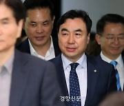 입법로비 혐의 대표 “윤관석 골프 회동, 후원금 인정…조건부 아냐”