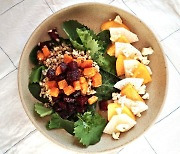 Recipe: Persimmon and pear salad — an easy, crunchy and sweet dish