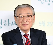 ‘89세’ 이순재, 건강악화에 연극 하차 “3개월 휴식 필요..전액 환불처리”(공식)[종합]