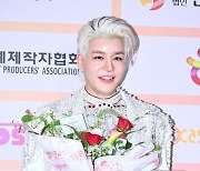 강성훈,'드림콘서트를 빛낸 최고의 아티스트상 수상' [사진]